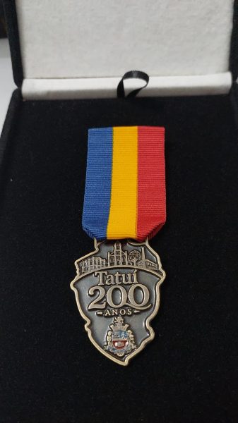 Medalha Comemorativa Tatuí 200 anos recebida pelo MFC Tatuí